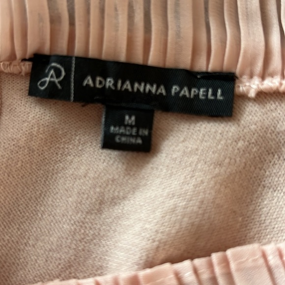 Adorable Premise Medium top - Picture 6 of 6